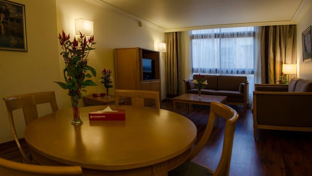 Le Commodore Hotel Βηρυτός Εξωτερικό φωτογραφία