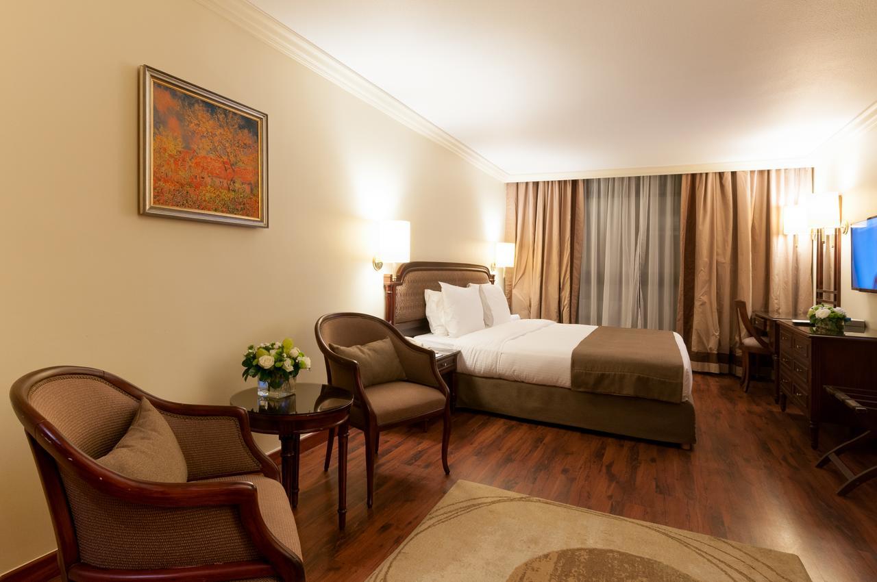 Le Commodore Hotel Βηρυτός Εξωτερικό φωτογραφία